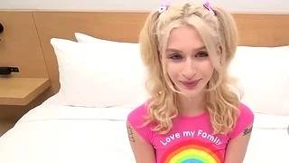Watch this  18yr old blonde eat botheration and suck cock